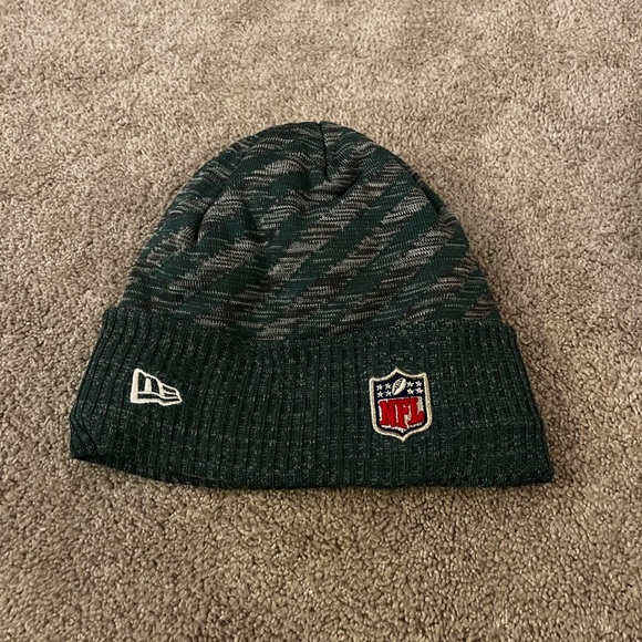 Philadelphia Eagles beanie - Picture 2 of 3
